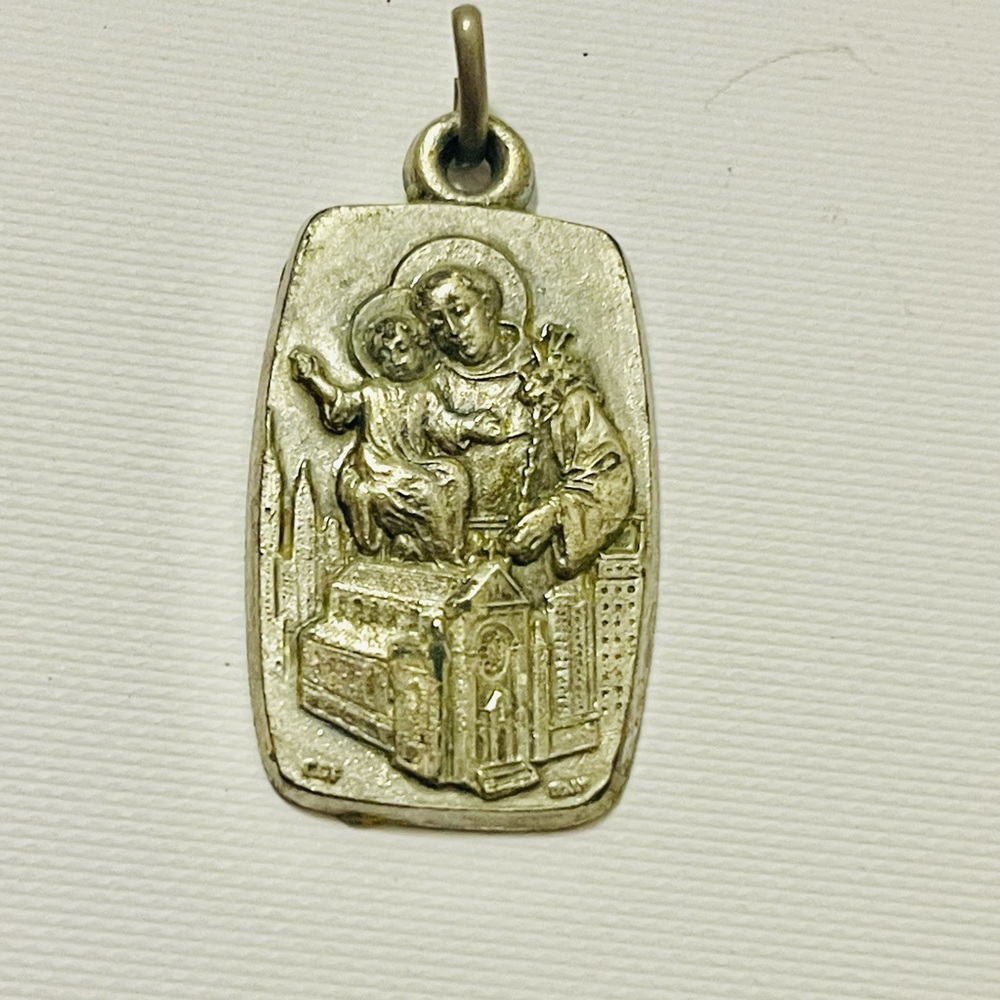 Vintage Saint Anthony 1888-1988 100th
Anniversary of the Dedication Medal